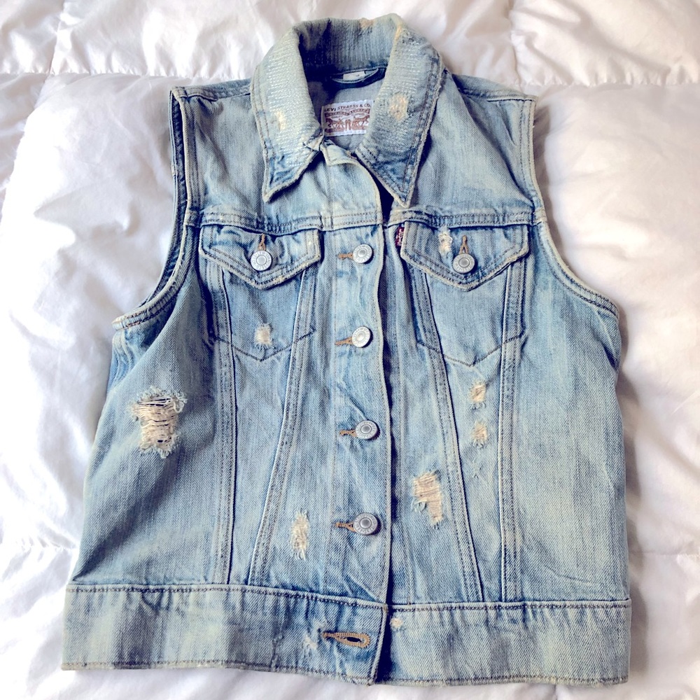 Levi Cutoff Vest